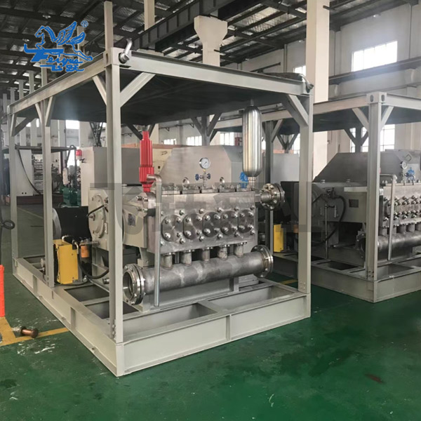 Oilfield booster water injection pump pry